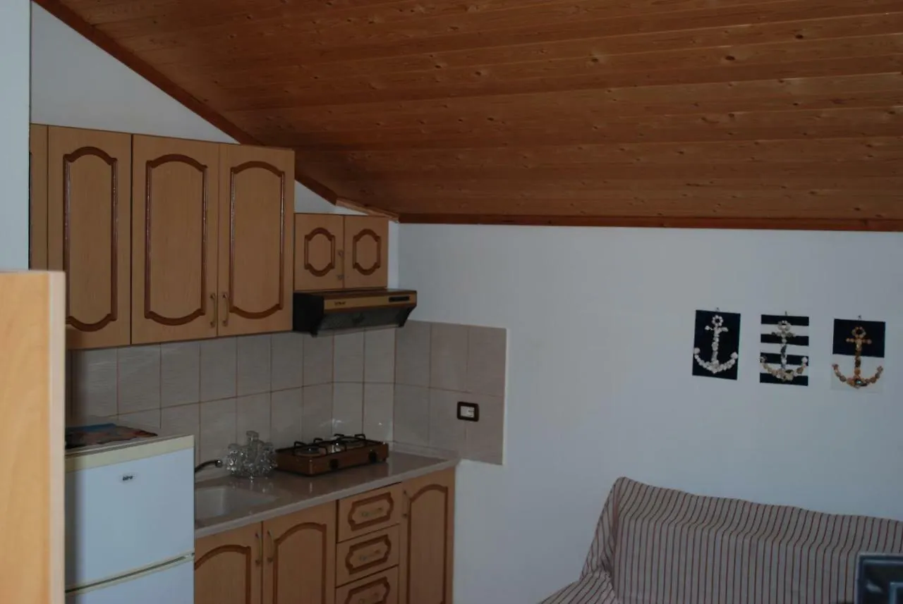 Apartments Hotel Al&De Velipoje 0*,  Albania